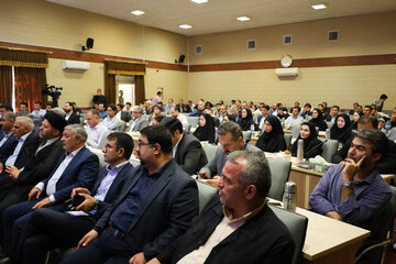 دیدار وزیر ارتباطات و فناوری اطلاعات با نخبگان و دانشگاهیان