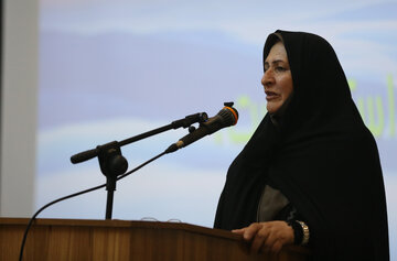 سخنرانی فریبا محمدلو مدیرکل امور بانوان و خانواده استانداری اردبیل در نشست معاون رئیس‌جمهور در امور زنان و خانواده با بانوان فرهیخته استان اردبیل