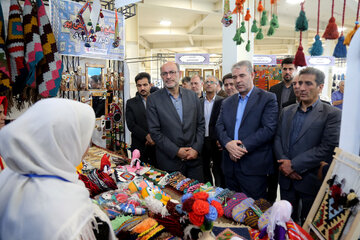 بازدید باقر باقرزاده فرماندار سرعین،  بهروز ندایی سرپرست معاونت صنایع‌دستی وزارت میراث‌فرهنگی، صنایع‌دستی و گردشگری و جلیل جباری مدیرکل میراث فرهنگی استان اردبیل از شانزدهمین نمایشگاه ملی صنایع‌دستی و هنرهای سنتی اردبیل