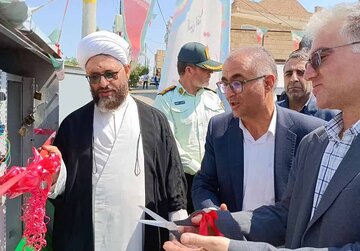 افتتاح طرح‌های عمرانی، بهداشتی و خدماتی در اهر و هریس