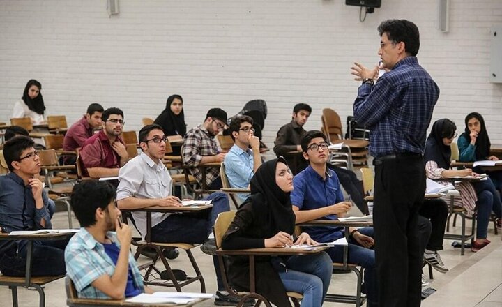 ارائه دو واحد درس «علوم و معارف دفاع مقدس و مقاومت» در دانشگاه‌ها