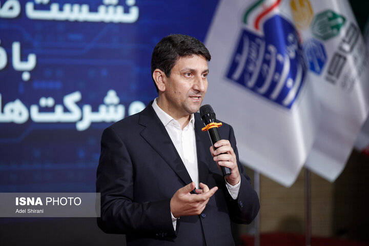 وزیر ارتباطات: مصوبات سفرهای استانی تا مرحله اجرا پیگیری می‌شود