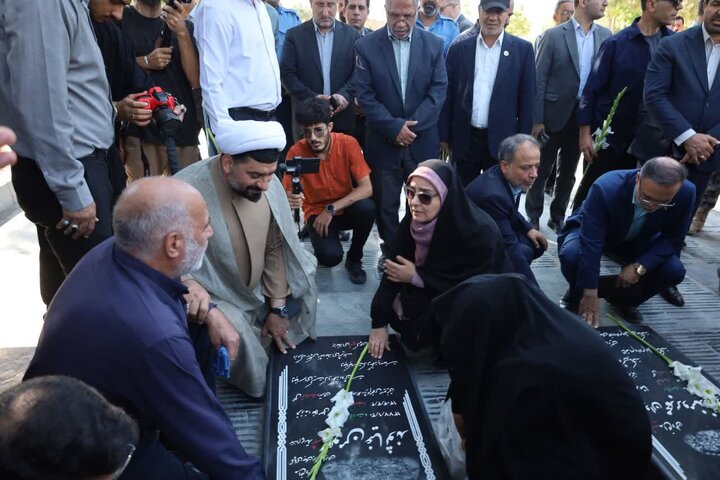 وزیر راه و شهرسازی وارد ملایر شد