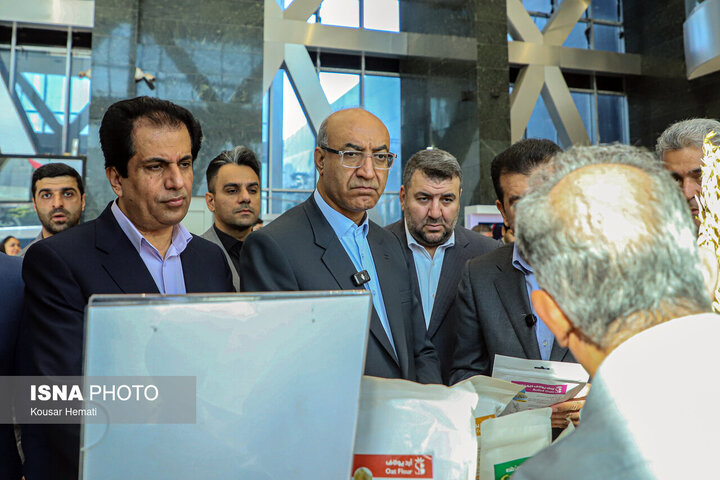 استاندار کرمانشاه: زیرساخت‌های صادرات محصولات دانش‌بنیان کرمانشاه به عراق را توسعه می‌دهیم