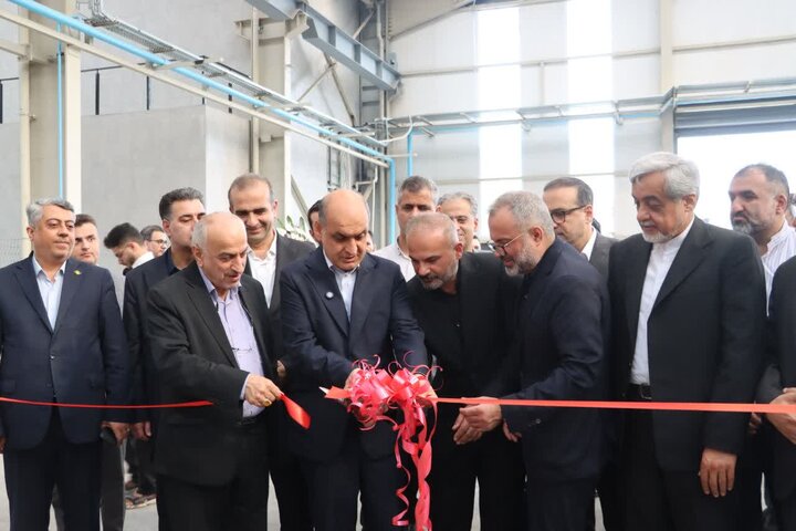 استاندار گیلان: تولیدکنندگان و فعالان اقتصادی در خط مقدم دفاع از اقتصاد ایران قرار دارند