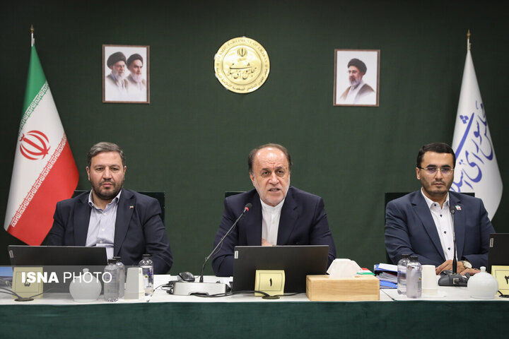 حاجی بابایی: امیدواریم در سال جدید تحصیلی جنگ با پیروزی ملت ایران به پایان برسد