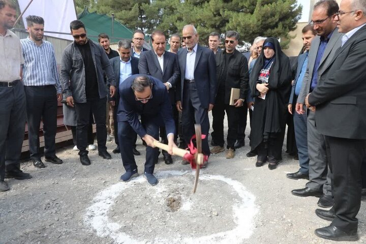 فاز دوم مؤسسه فرهنگی - ورزشی و توانبخشی ایثار ایلام کلنگ‌زنی شد
