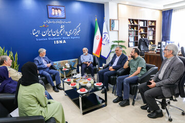 حضور سید عباس صالحی، وزیر فرهنگ و ارشاد اسلامی در ایسنا