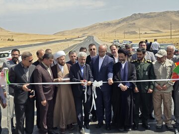 افتتاح بزرگراه شهید ایزدی در شرق استان کرمانشاه/ چهاربانده شدن مسیری پرحادثه