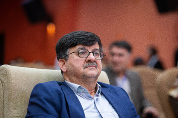 سیدعبدالحمید احمدی،‌ قائم مقام رییس جهاددانشگاهی و معاون پشتیبانی و مدیریت منابع  در اختتامیه چهاردهمین دوره مسابقات ملی مناظره دانشجویان - اصفهان