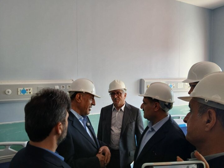 بازدید معاون اجرایی رئیس‌جمهور از بیمارستان ۴۲۰ تختخوابی لاکان رشت