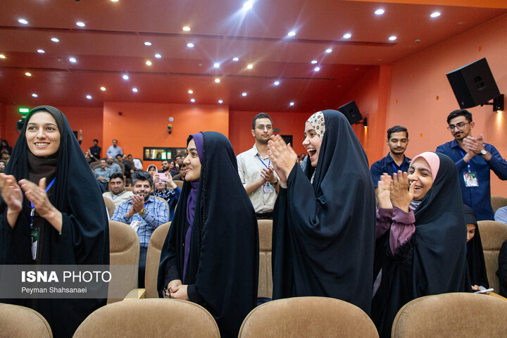 سخنران برتر چهاردهمین دوره مناظرات دانشجویی: مناظره نباید محدود به جمع‌های دانشجویی بماند
