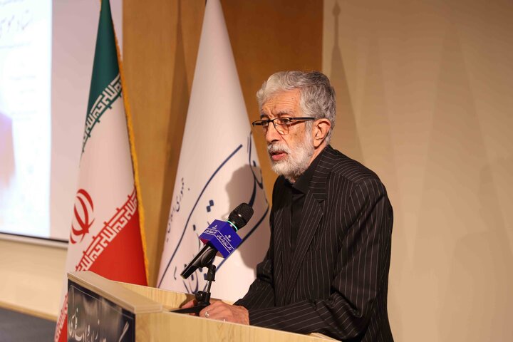 اسوار، پلی استوار میان ادبیات فارسی و عربی