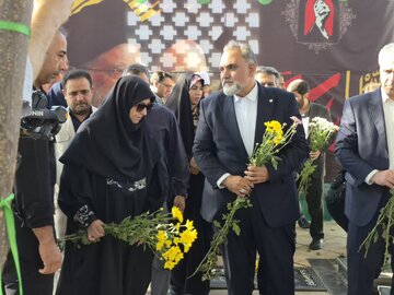 رئیس محیط‌زیست با حضور در پاکدشت بر تداوم راه شهدا تأکید کرد