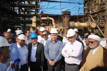 وزیر اقتصاد: محدودیتی برای تأمین مالی بازسازی پارس جنوبی وجود ندارد