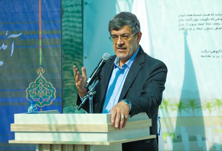 استاندار یزد: پاسداشت مفاخر فرهنگی وظیفه‌ای فراتر از یک اقدام نمادین است