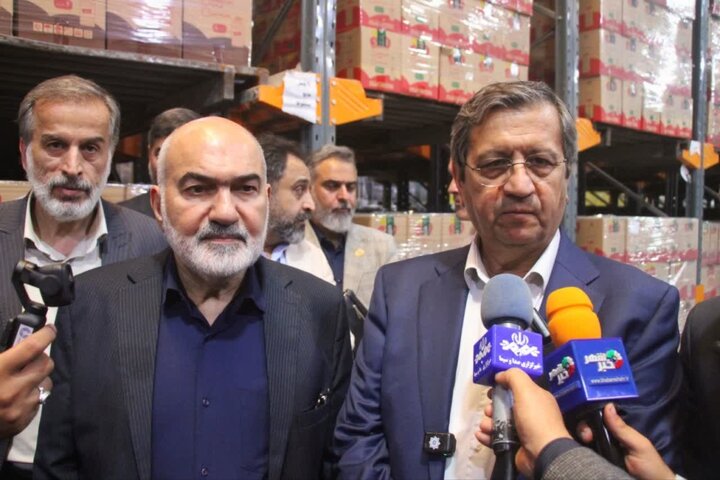 خودکفایی کشاورزی با پشتوانه تولید/ همتی: ارز کافی برای آرامش بازار داریم