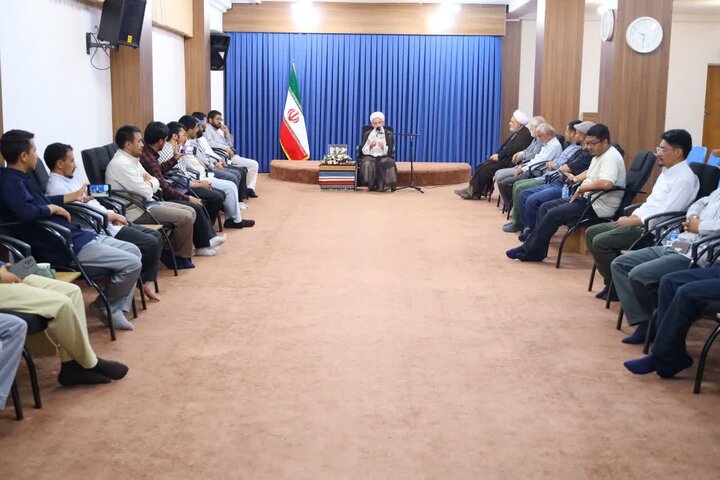 عضو خبرگان رهبری: وحدت اسلامی؛ راه مقابله با توطئههای استکبار است