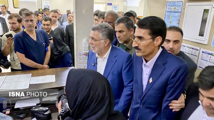 وزیر بهداشت: چرخه درمان سرطان در زاهدان تکمیل می‌شود