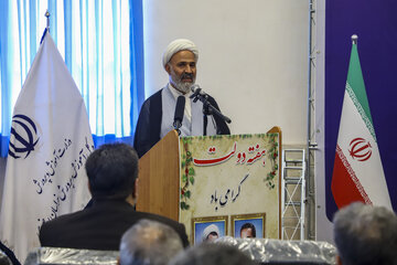 سخنرانی نصرالله پژمان‌فر، رئیس کمیسیون اصل نود مجلس شورای اسلامی در افتتاح مدرسه ۱۲ کلاسه آموزش و پرورش ناحیه ۵ 