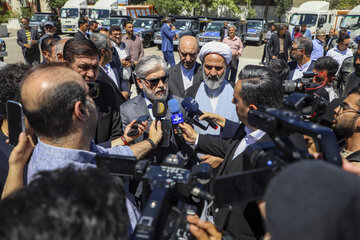 حسین سیمایی صراف، وزیر علوم، تحقیقات و فناوری در آیین واگذاری و تحویل خودروهای دهیاری‌ها 