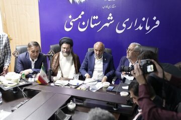 معاون استاندار فارس: زمینه حضور سرمایه‌گذاران در ممسنی و رستم فراهم شود