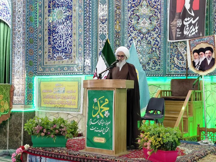 انتقاد امام جمعه ورامین از برخی تصمیم‌های بدون پشتوانه برای افزایش قیمت