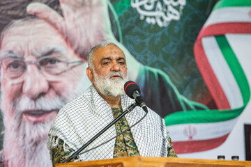 سردار نقدی: ملت ایران با ایستادگی در برابر دشمنان، از جنگ سربلند بیرون آمد 