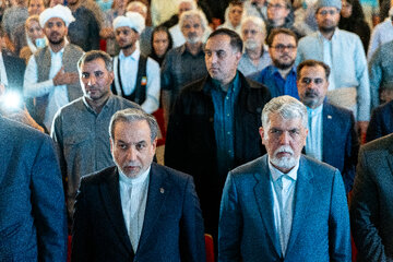 سید عباس عراقچی وزیر امور خارجه و سید عباس صالحی، وزیر فرهنگ و ارشاد اسلامی در مراسم آیین «روایت رحمت»