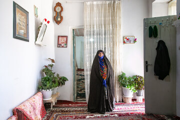  طاهره باری، متولد ۱۳۳۲، مادر شهید سید مهدی رضوی، از شهدای عملیات کربلای ۵ در شلمچه. او ساکن شهر بار، شهرستان نیشابور، استان خراسان رضوی است.
