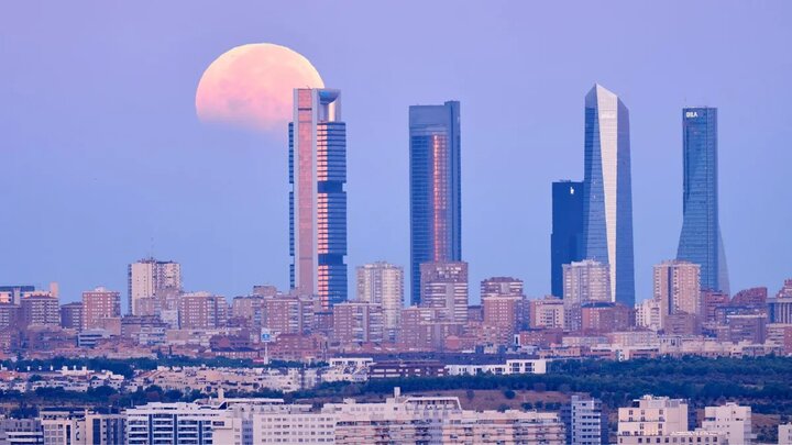 آلبوم تصاویر ماه‌گرفتگی جزئی سال ۲۰۲۶