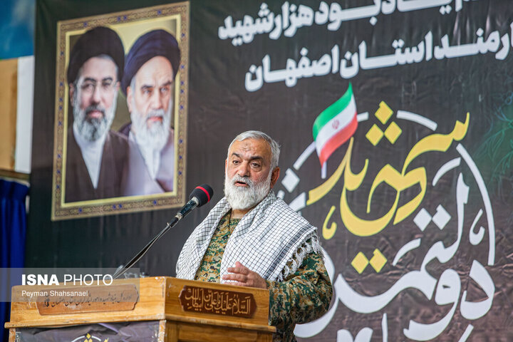 مشاور عالی فرمانده کل سپاه: تولید، هسته مرکزی حل مشکلات اقتصادی کشور است
