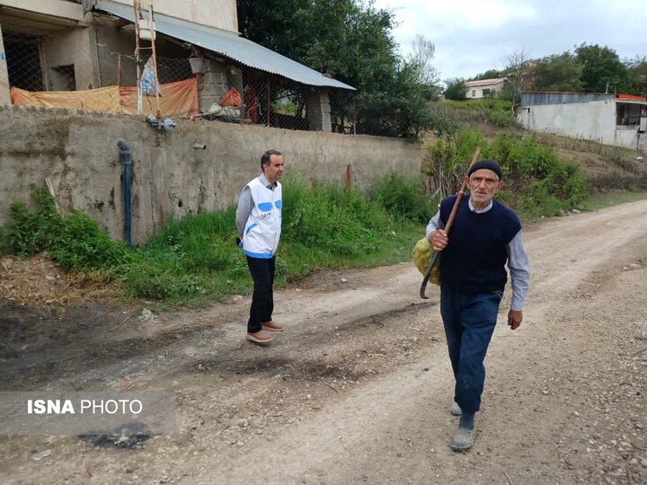 واکسیناسیون بیش از ۲۰۰۰ راس دام در روستای آبکسر ساری با همت جهادگران بسیجی