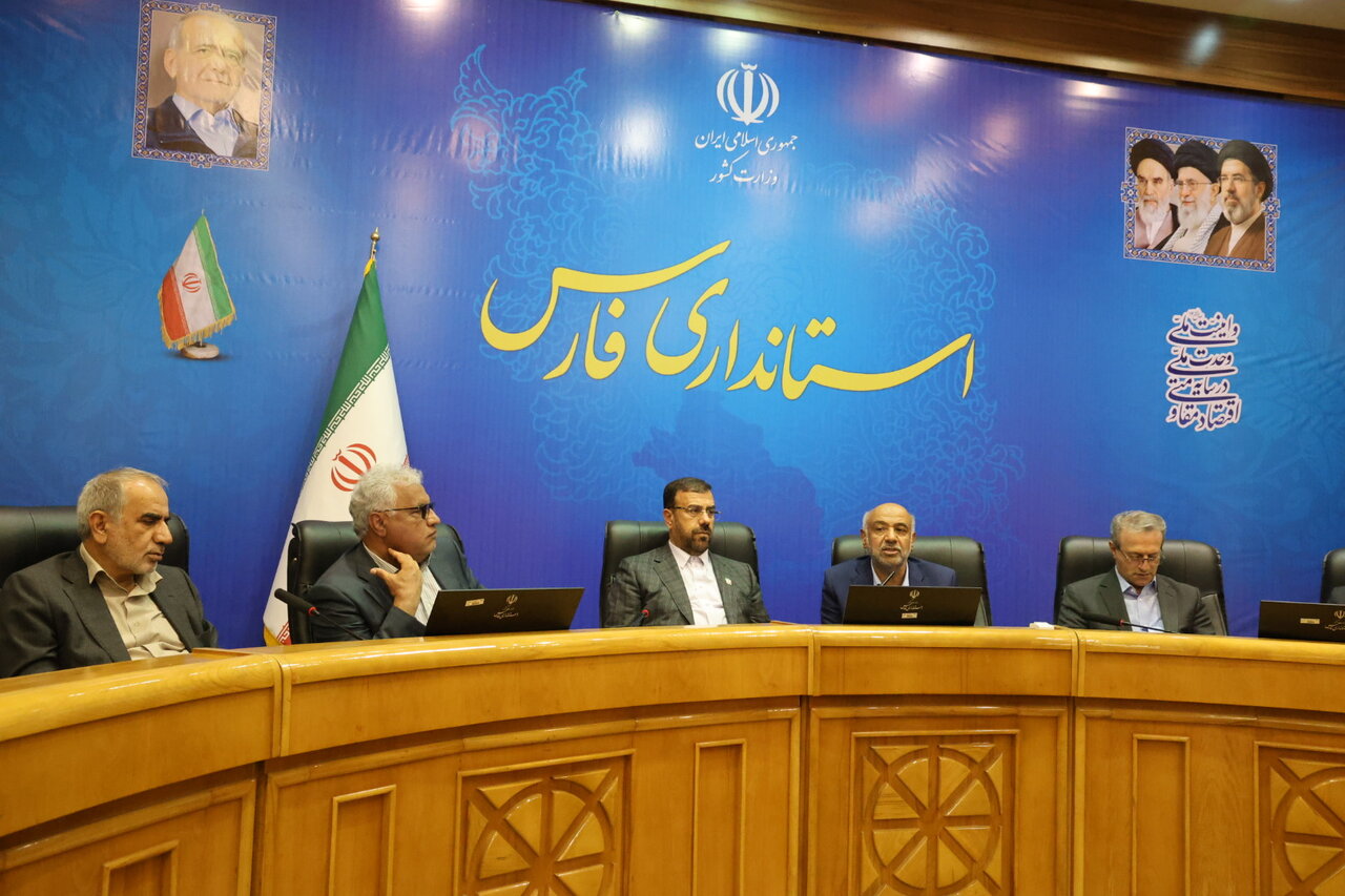 رتبه نخست استان فارس با افتتاح ۴۷۷ پروژه شهری/ تکمیل بیمارستان ۳۲۰ تختخوابی تأمین اجتماعی