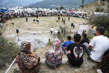 مسابقات کشتی سنتی لوچو روستای کلاریجان-سوادکوه