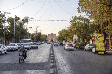 خیابان سپه قزوین نخستین خیابان طراحی‌شده ایران است که در دوره صفوی در زمان پایتختی قزوین احداث شد. در سال ۱۳۸۷ رسماً به عنوان نخستین خیابان ایران در فهرست آثار ملی به ثبت رسید.

