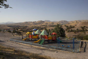 بوستان فدک (باراجین) 