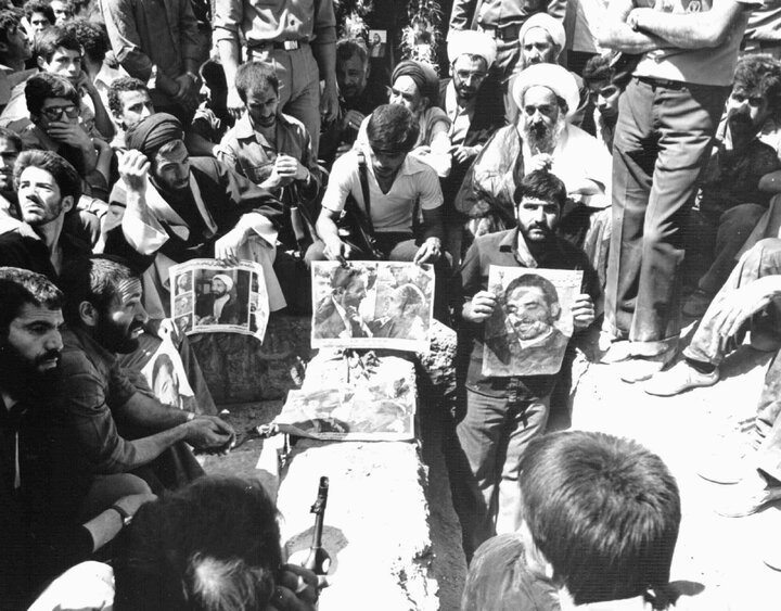 شهادت رجایی و باهنر از نگاه عکاسان