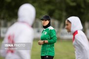 سرمربی تیم زنان استقلال: تا پای امضای قرارداد با پرسپولیس رفتم