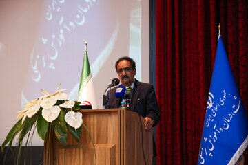 محمود شبستری، رئیس دانشگاه علوم پزشکی مشهد در آیین گرامیداشت روز پزشک در تالار علوم دانشگاه فردوسی مشهد 