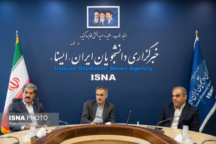 نام صداوسیما را تغییر دهیم/ رسانه‌ها گرفتار سیاست ابلاغ و تبلیغ شده‌اند