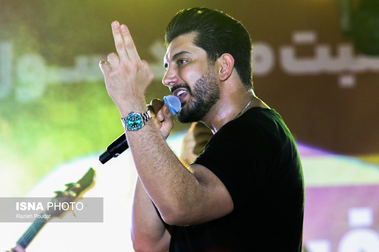 کنسرت رایگان فرزاد فرزین - بندرعباس