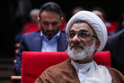 خسروپناه: باید به جوانان میدان بدهیم