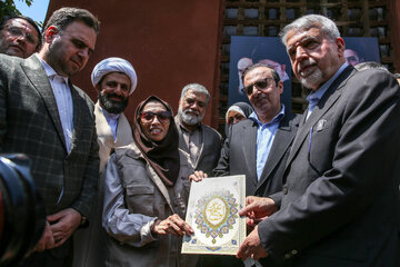 سیّد رضا صالحی امیری، وزیر میراث فرهنگی -محمد نوذری، استاندار قزوین -حمیده چوبک،باستان‌شناس ایرانی 