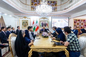 نشست خبری «نظام‌الدین زاهدی» سفیر تاجیکستان در ایران