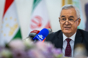 نشست خبری «نظام‌الدین زاهدی» سفیر تاجیکستان در ایران