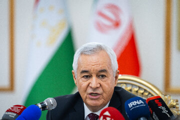 نشست خبری «نظام‌الدین زاهدی» سفیر تاجیکستان در ایران