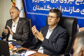 «محمد اله داد»مديرعامل شركت توانيردر نشست هم انديشى با مديران عامل،معاونين و مديران شركت هاى توزيع نيروى برق مازندران ،برق منطقه اى مازندران و گلستان