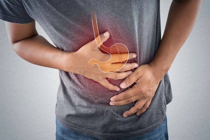 چرا به سوزش سر دل دچار می‌شویم؟ 