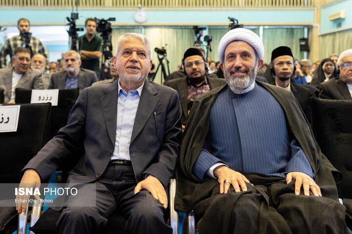 راویان حقیقی انقلاب را شناسایی کنیم/ هدف، مبارزه با تحریف جمهوری اسلامی است